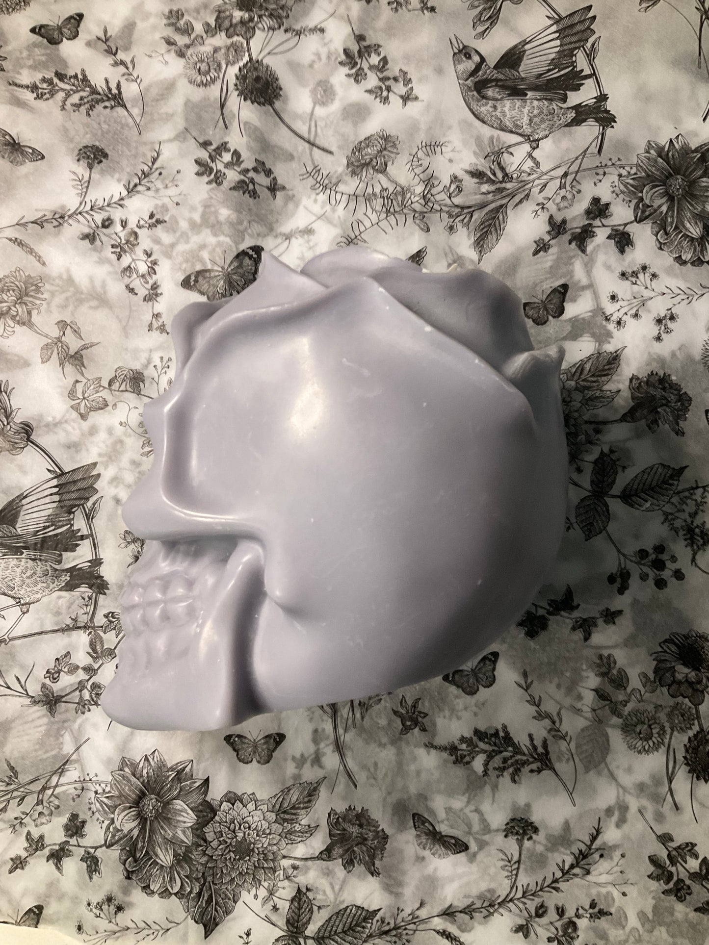Large Skull Candle