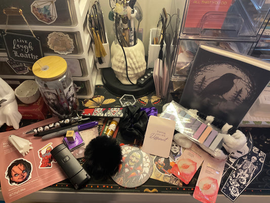 25 pick Mystery Beauty Bundle