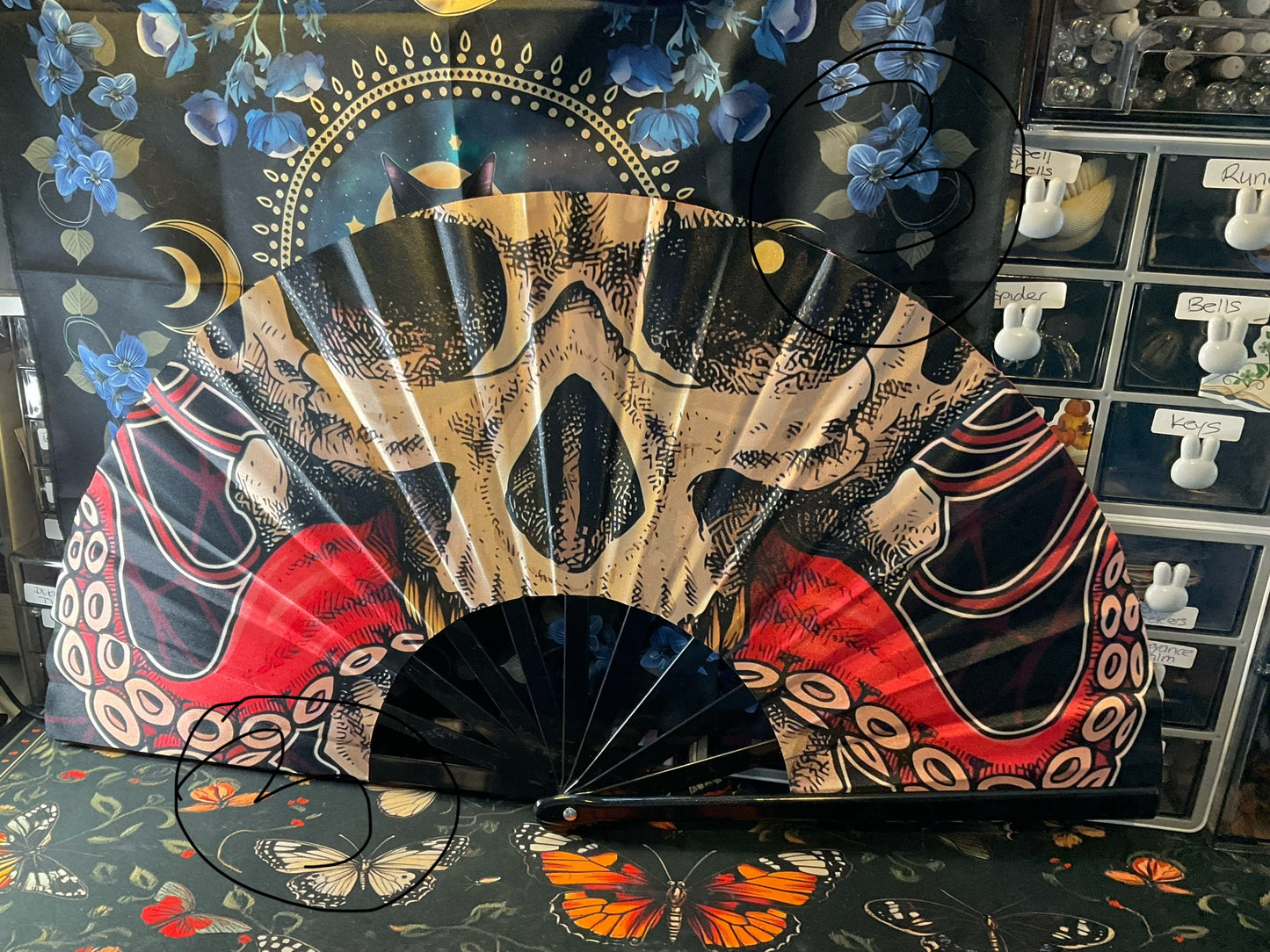 Gothic Skull Fan