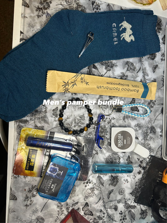 Men’s mystery bundle. 15 pick