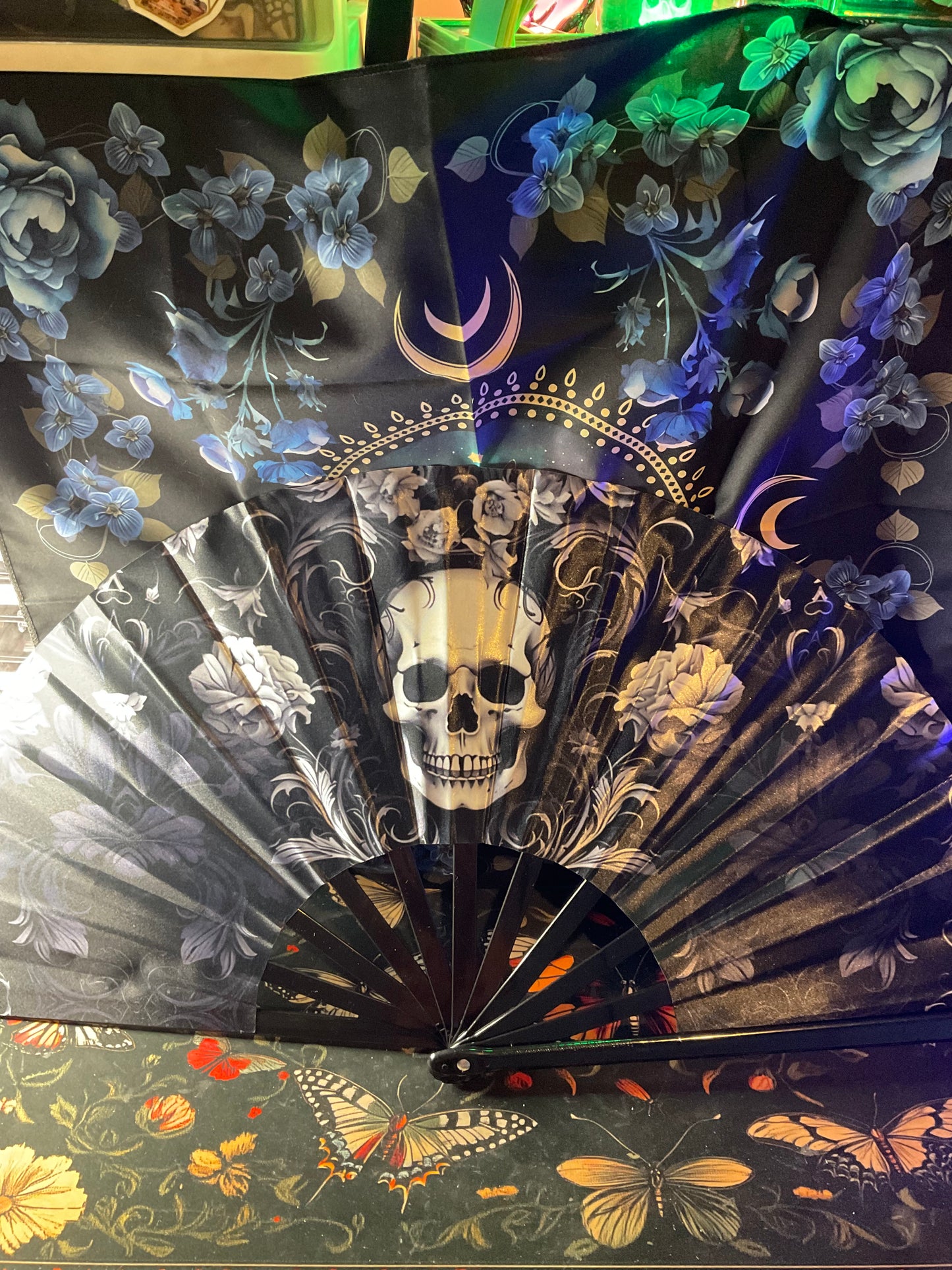 Mourning Lady Fan