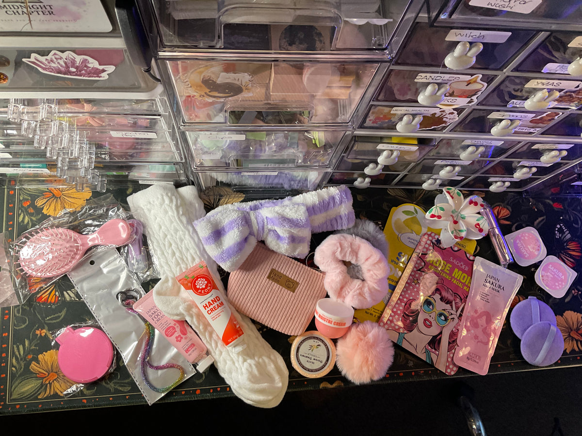 25 Pick Mystery Bundle