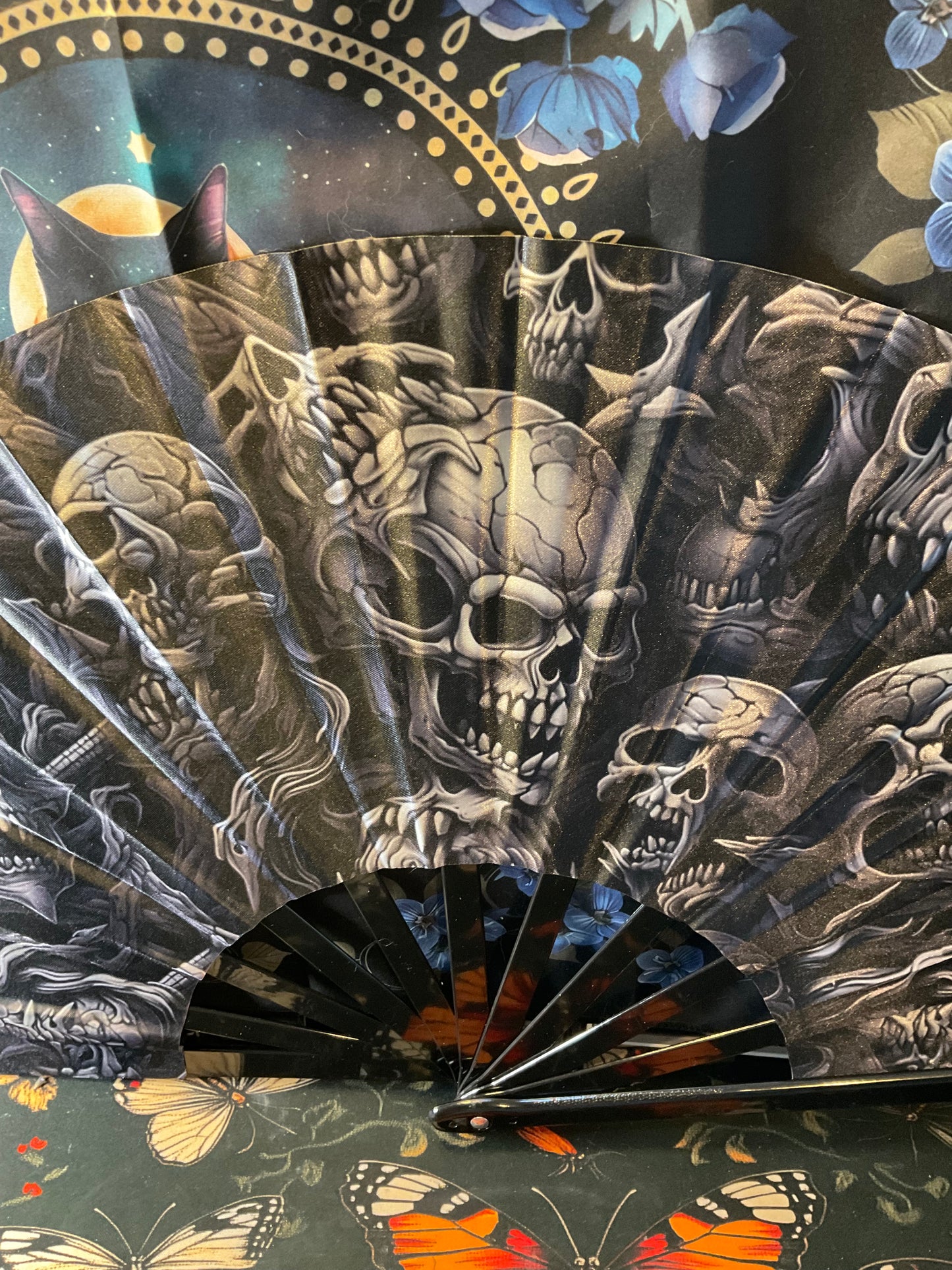 Gothic Skull Fan