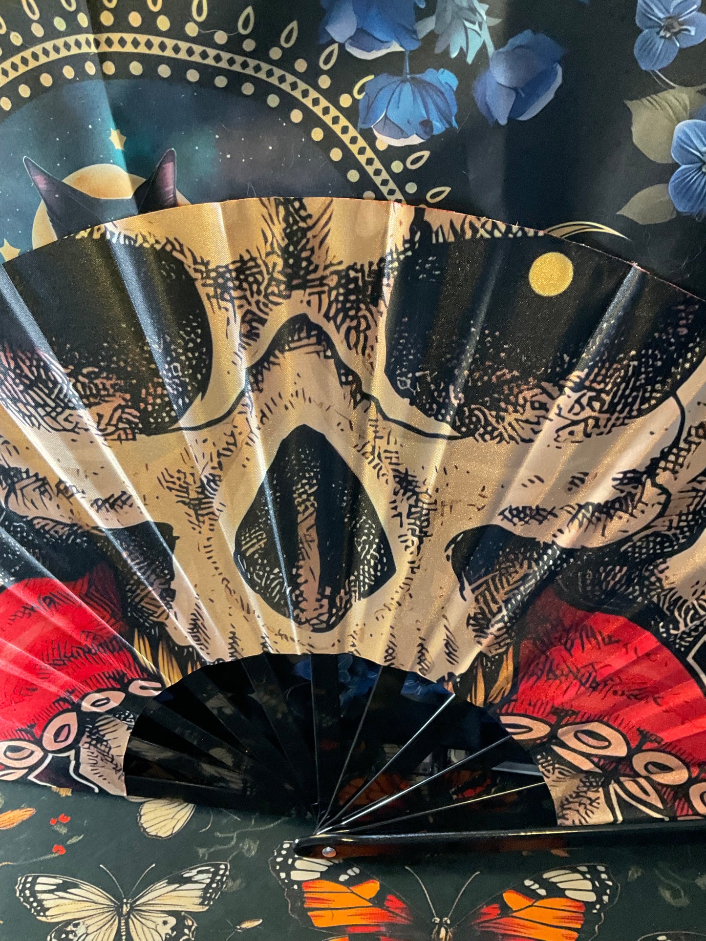 Gothic Skull Fan
