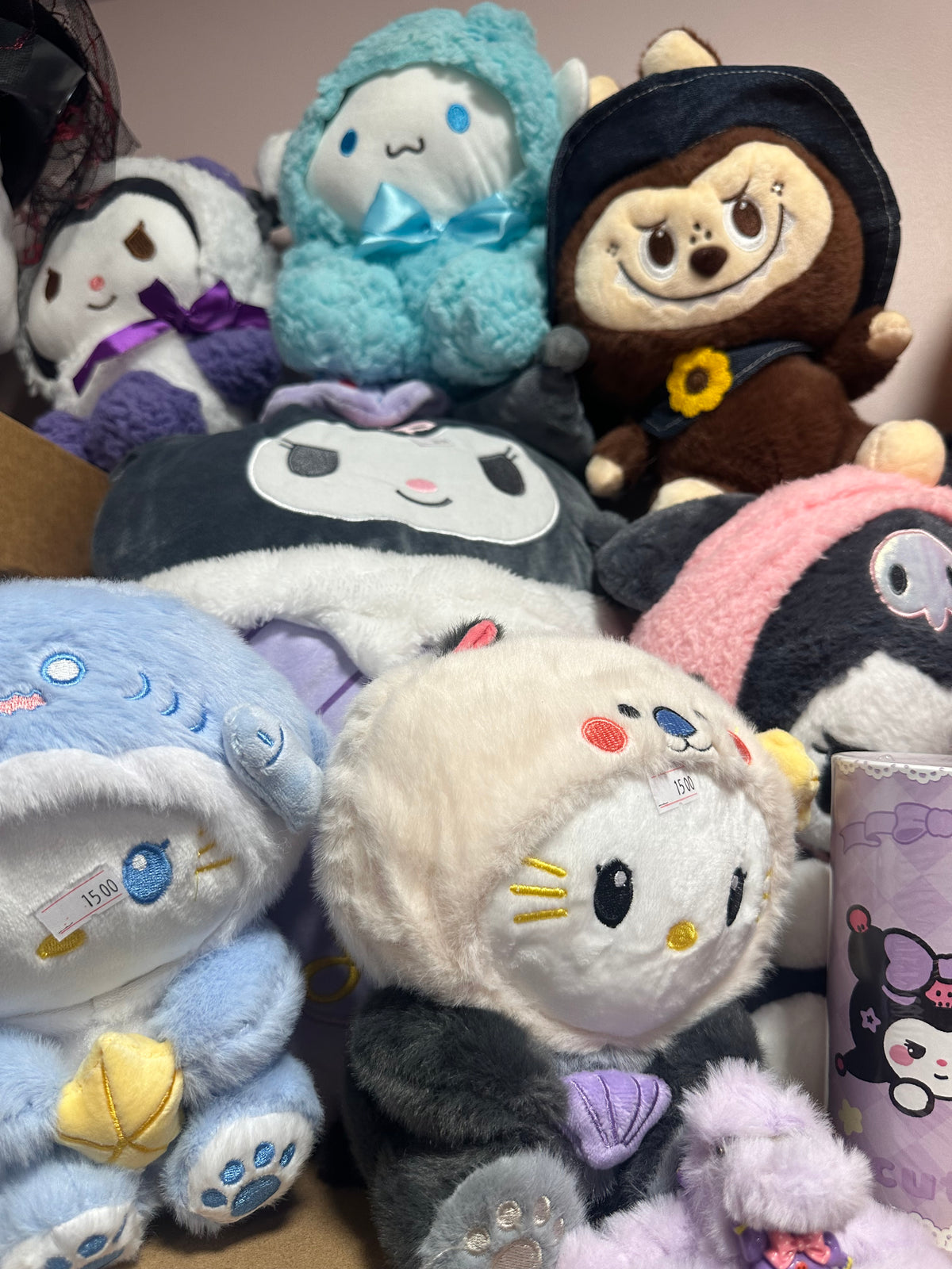 15 balls Sanrio Mystery Bundle