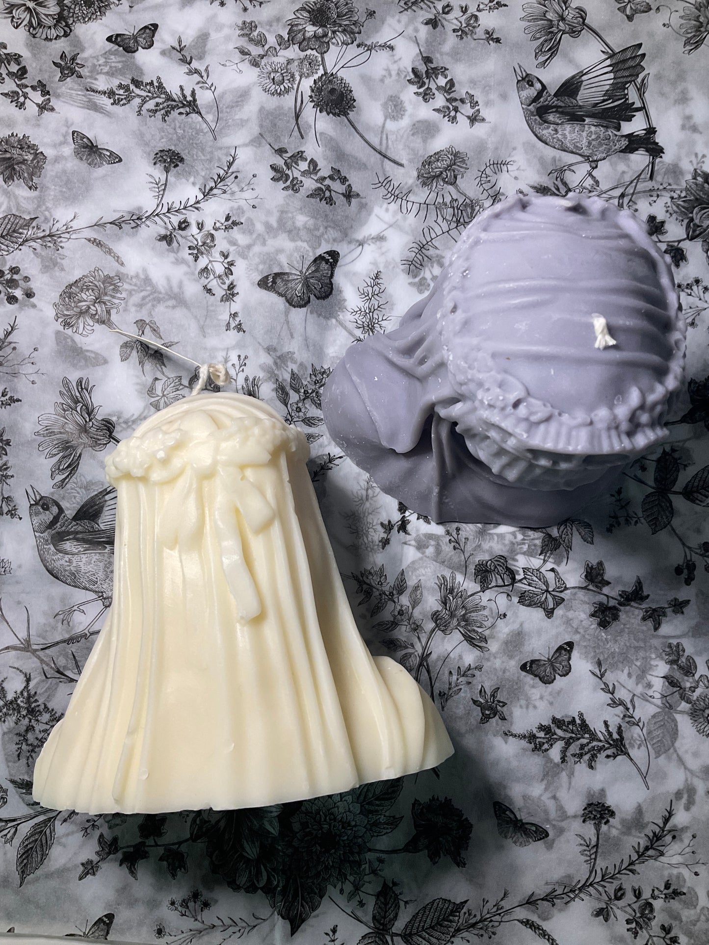 Veiled Skull Candle